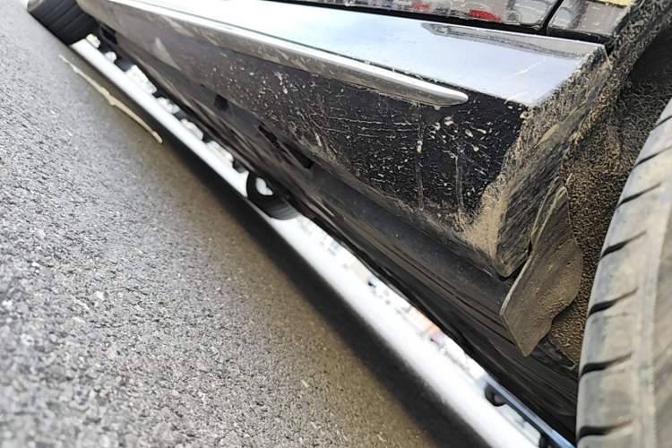 Used Mercedes-Benz E-Class 2019 E 300 L Sporty and Stylish Model Chassis Rear Left