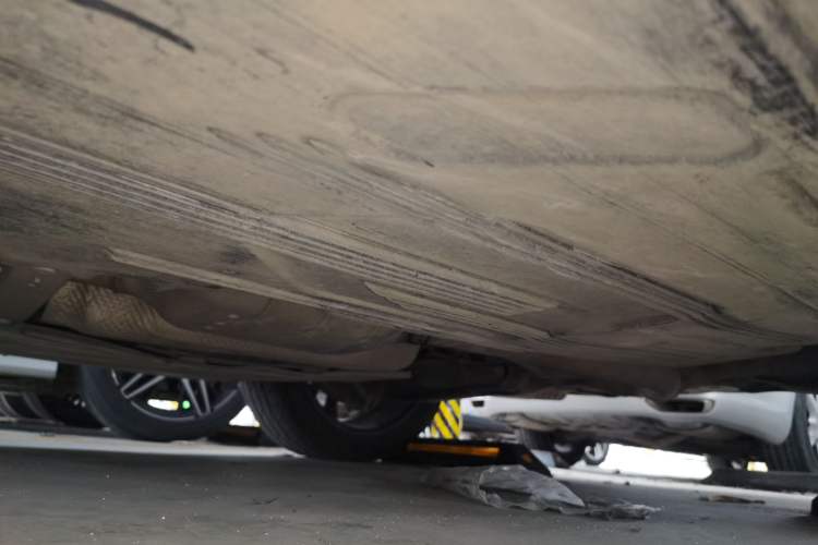Used Mercedes-Benz E-Class 2019 E 200 L Chassis Rear Left