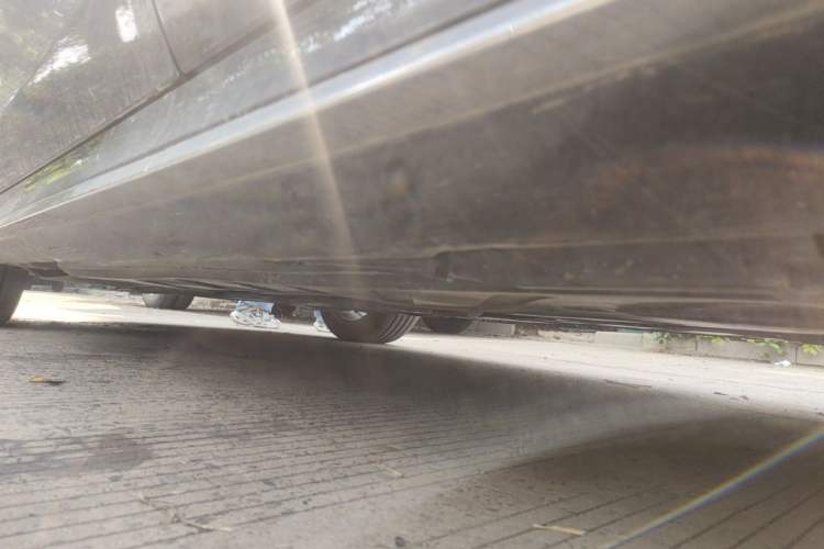 Used Mercedes-Benz E-Class 2019 E 300 L Sporty and Stylish Model Chassis Rear Left