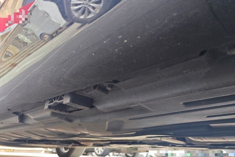 Used Mercedes-Benz E-Class 2019 E 260 L 4MATIC Chassis Rear Left