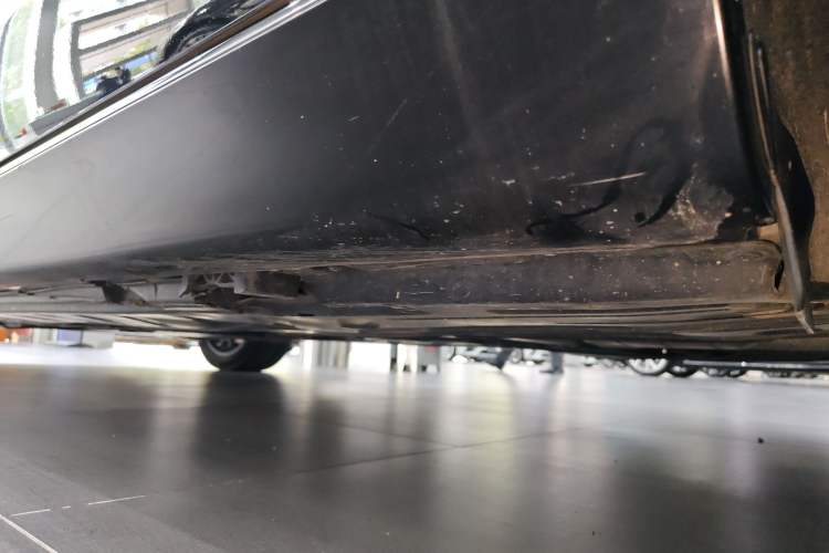 Used Mercedes-Benz E-Class 2019 E 260 L Chassis Rear Left