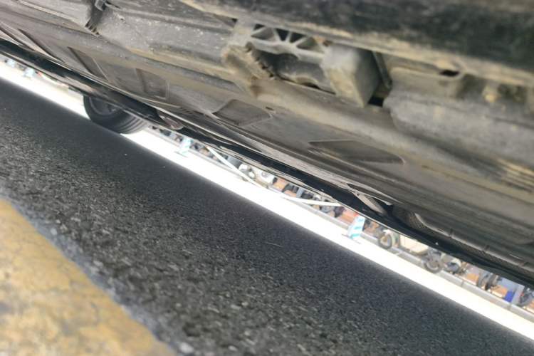 Used Mercedes-Benz E-Class 2019 E 300 L Luxury Model Chassis Rear Left