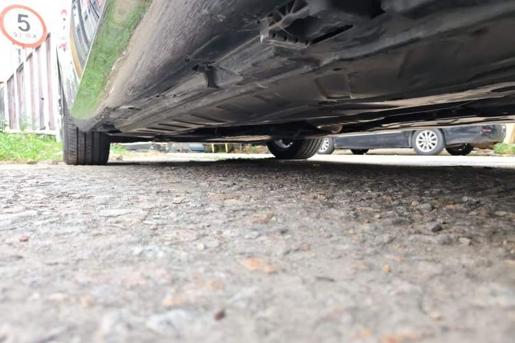 Used Mercedes-Benz E-Class 2019 E 260 L 4MATIC Chassis Rear Left