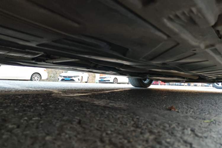 Used Mercedes-Benz E-Class 2019 E 260 L 4MATIC Chassis Rear Right