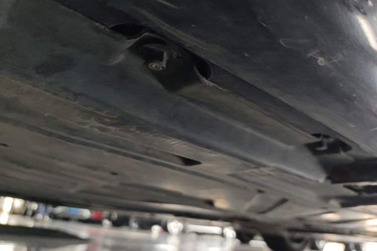 Used Mercedes-Benz E-Class 2019 E 260 L Chassis Rear Right