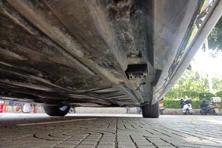 Used Mercedes-Benz E-Class 2019 E 260 L Sport Edition Chassis Rear Right