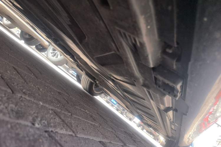 Used Mercedes-Benz E-Class 2019 Restyled E 300 L Luxury Edition Chassis Rear Right