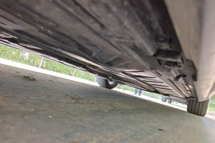 Used Mercedes-Benz E-Class 2019 E 200 L Sport Edition Chassis Rear Right