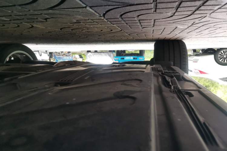 Used Mercedes-Benz E-Class 2019 E 200 L Chassis Rear Right