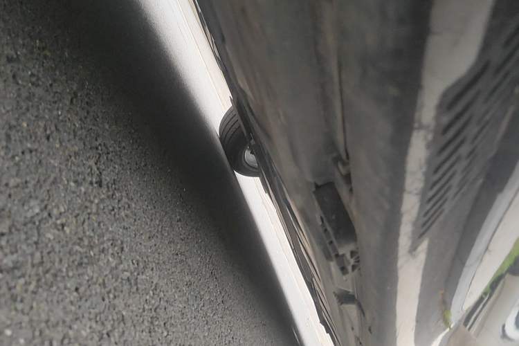 Used Mercedes-Benz E-Class 2019 E 200 L Chassis Rear Right