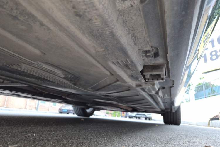 Used Mercedes-Benz E-Class 2019 E 300 L Luxury Model Chassis Rear Right