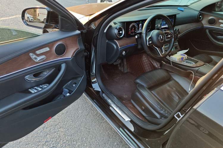 Used Mercedes-Benz E-Class 2019 E 260 L 4MATIC Driver Seat
