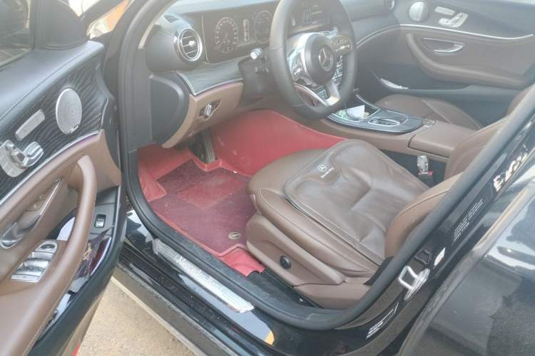 Used Mercedes-Benz E-Class 2019 Restyled E 300 L Sport Luxury Edition Driver Seat