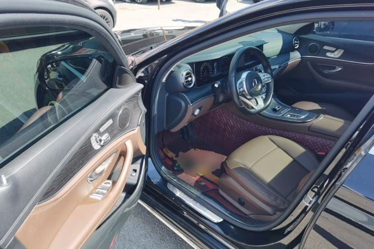 Used Mercedes-Benz E-Class 2019 Restyled E 300 L Sporty and Stylish Edition Driver Seat