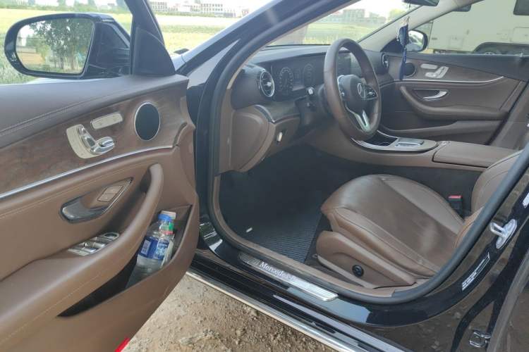 Used Mercedes-Benz E-Class 2019 Facelifted E 300 L Stylish Version Driver Seat