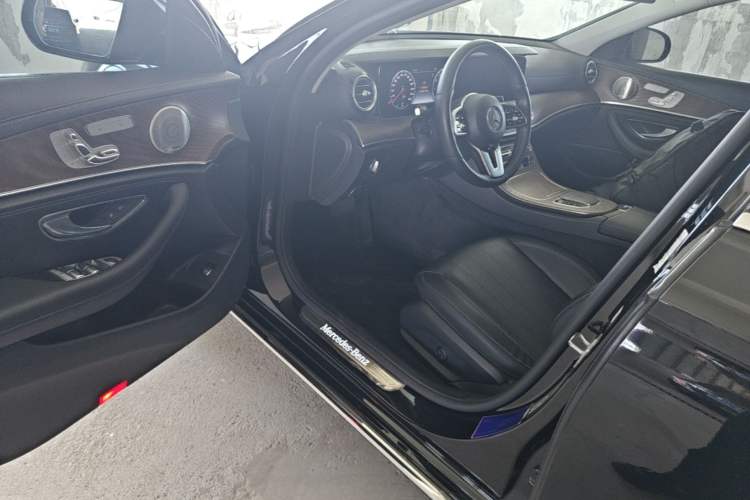 Used Mercedes-Benz E-Class 2019 Restyled E 300 L Luxury Edition Driver Seat