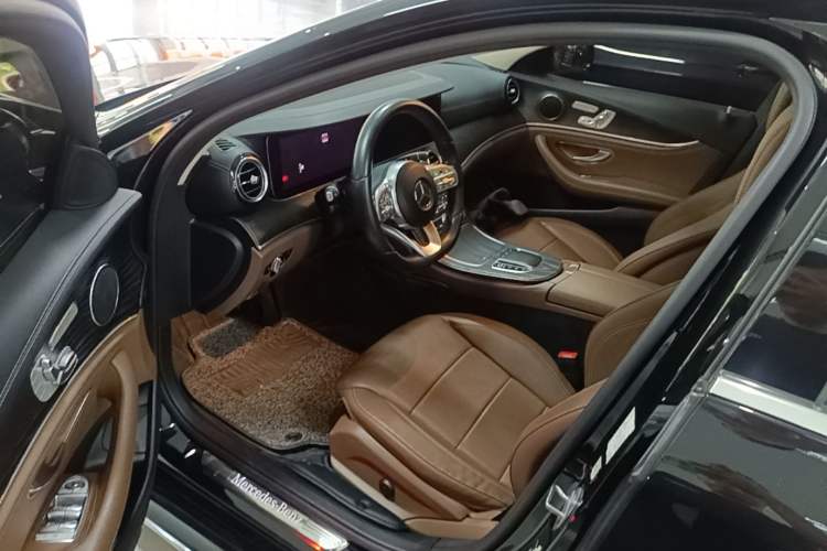 Used Mercedes-Benz E-Class 2019 Restyled E 300 L Sporty and Stylish Edition Driver Seat
