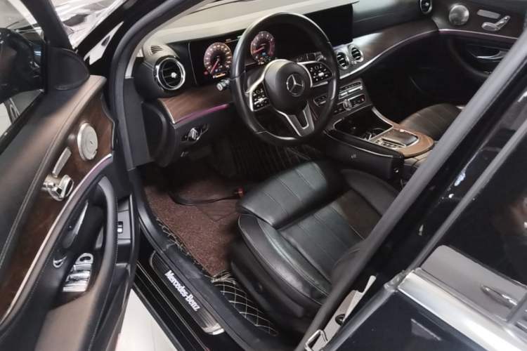 Used Mercedes-Benz E-Class 2019 E 260 L 4MATIC Driver Seat