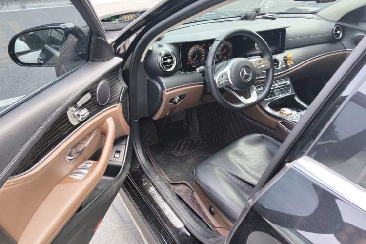 Used Mercedes-Benz E-Class 2019 Restyled E 300 L Sporty and Stylish Edition Driver Seat