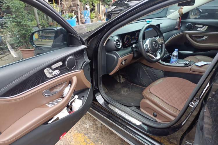 Used Mercedes-Benz E-Class 2019 Restyled E 300 L Sporty and Stylish Edition Driver Seat