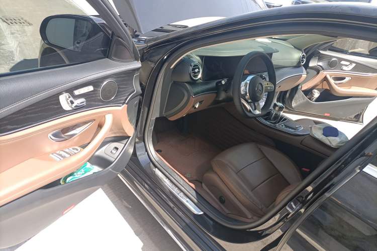 Used Mercedes-Benz E-Class 2019 E 300 L Sport Luxury Edition Driver Seat