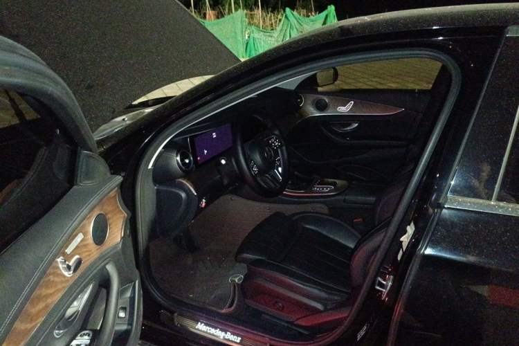 Used Mercedes-Benz E-Class 2019 E 260 L Driver Seat