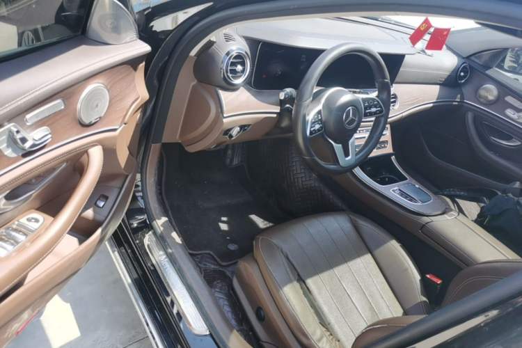 Used Mercedes-Benz E-Class 2019 Facelifted E 300 L Stylish Version Driver Seat