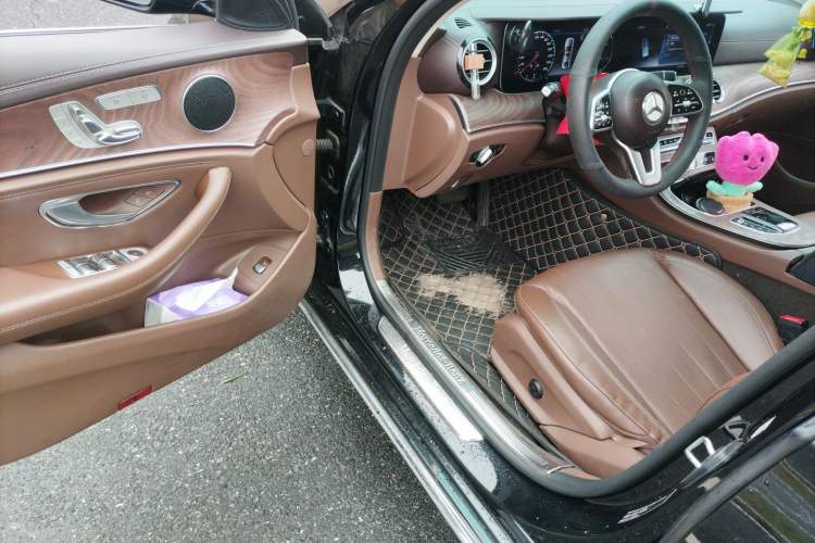 Used Mercedes-Benz E-Class 2019 Facelifted E 300 L Stylish Version Driver Seat