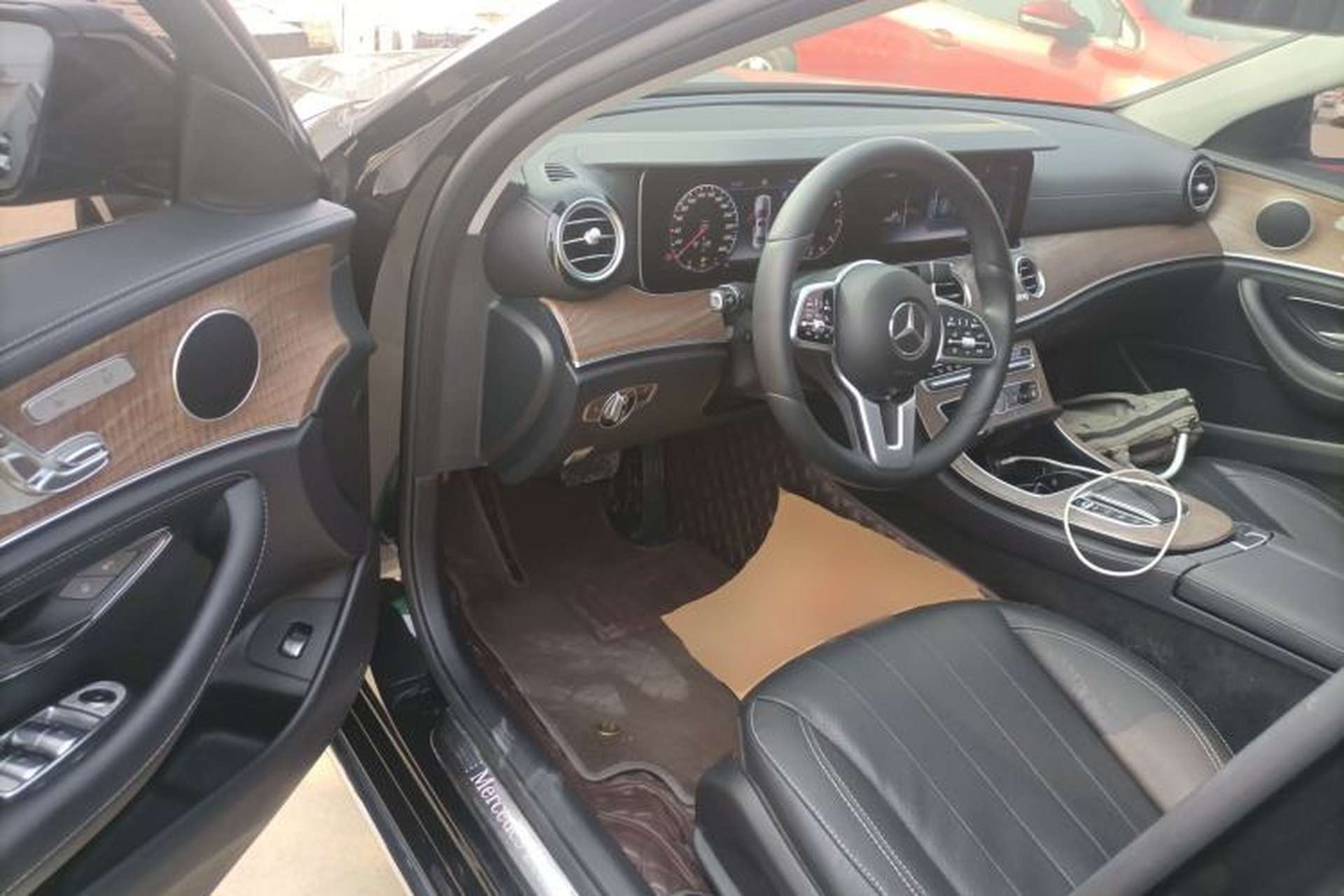Used Mercedes-Benz E-Class 2019 Facelifted E 300 L Stylish Version Driver Seat