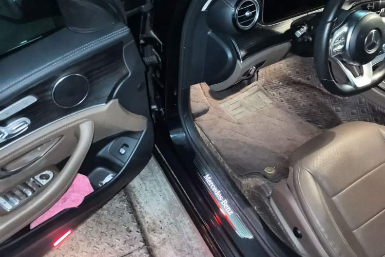 Used Mercedes-Benz E-Class 2019 Restyled E 300 L Sporty and Stylish Edition Driver Seat