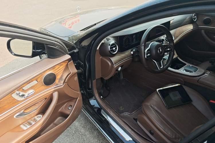 Used Mercedes-Benz E-Class 2019 Facelifted E 300 L Stylish Version Driver Seat