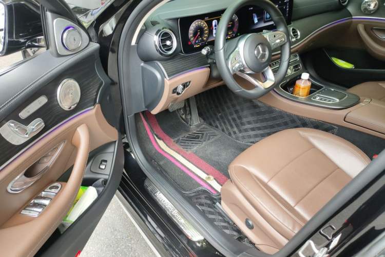 Used Mercedes-Benz E-Class 2019 Restyled E 300 L Sporty and Stylish Edition Driver Seat