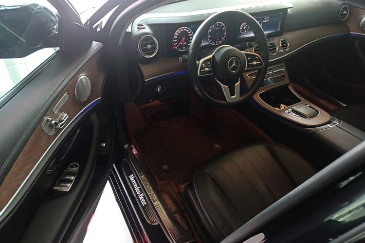 Used Mercedes-Benz E-Class 2019 Restyled E 300 L Luxury Edition Driver Seat