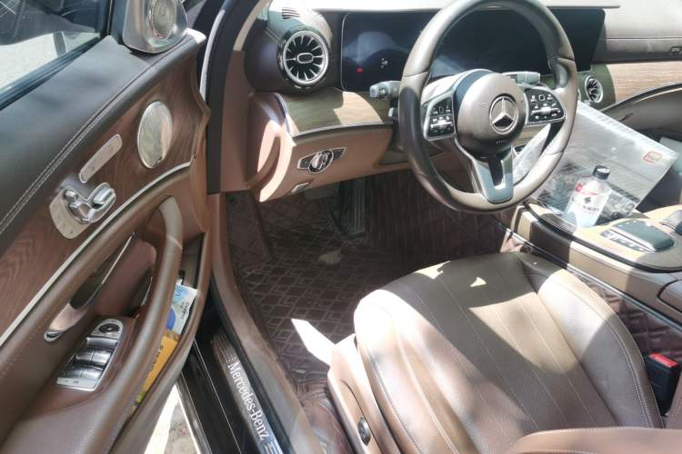 Used Mercedes-Benz E-Class 2019 Facelifted E 300 L Stylish Version Driver Seat