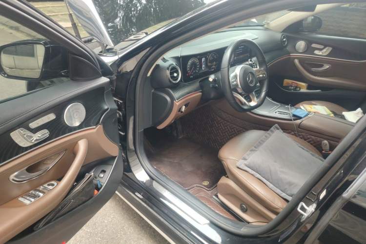 Used Mercedes-Benz E-Class 2019 Restyled E 300 L Sporty and Stylish Edition Driver Seat
