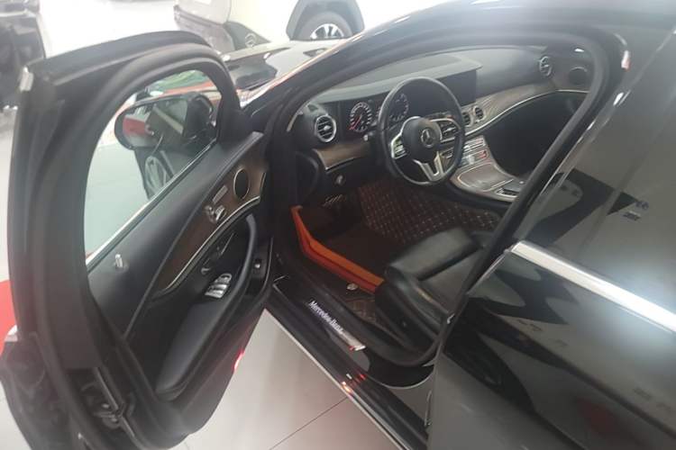 Used Mercedes-Benz E-Class 2019 E 260 L 4MATIC Driver Seat