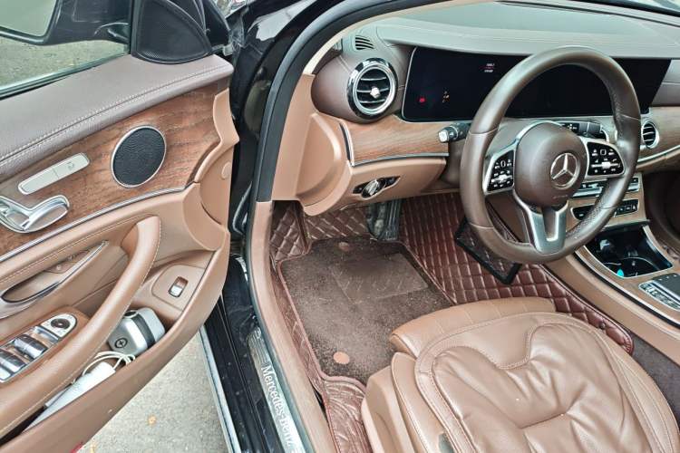 Used Mercedes-Benz E-Class 2019 E 260 L Driver Seat
