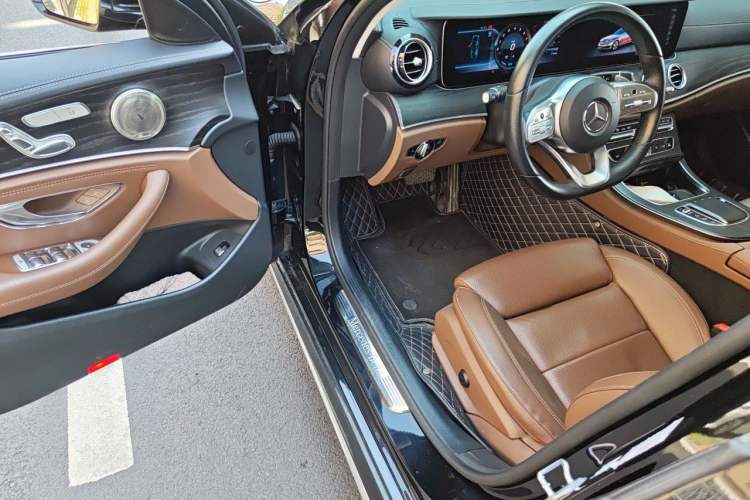 Used Mercedes-Benz E-Class 2019 E 260 L Sport Edition Driver Seat