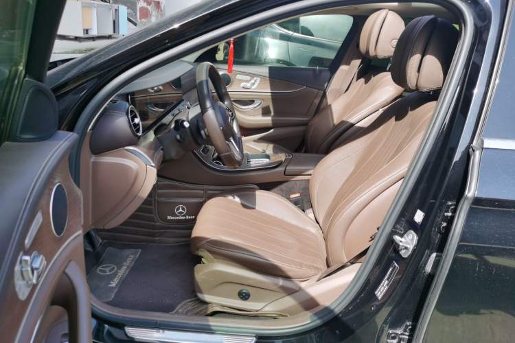 Used Mercedes-Benz E-Class 2019 Facelifted E 300 L Stylish Version Driver Seat