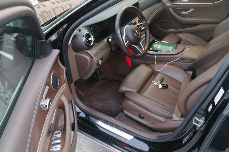 Used Mercedes-Benz E-Class 2019 E 260 L Driver Seat