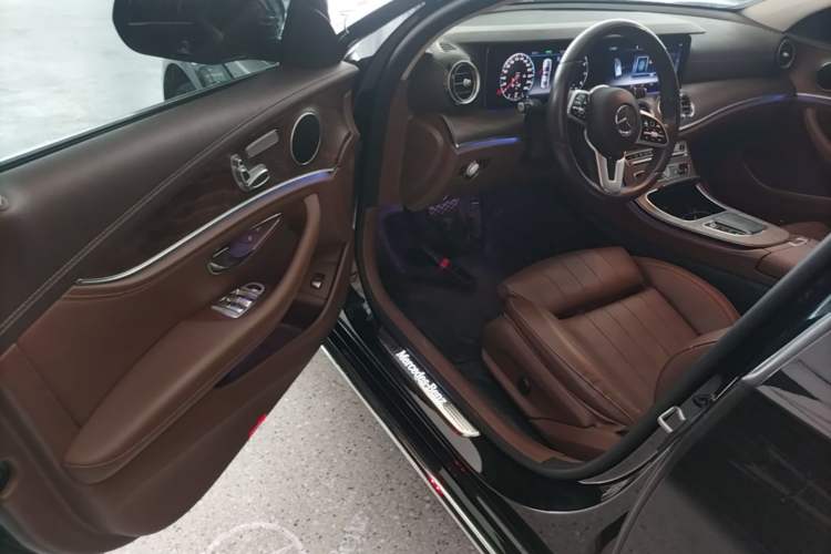 Used Mercedes-Benz E-Class 2019 E 260 L 4MATIC Driver Seat