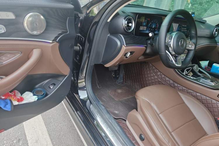 Used Mercedes-Benz E-Class 2019 Restyled E 300 L Sporty and Stylish Edition Driver Seat