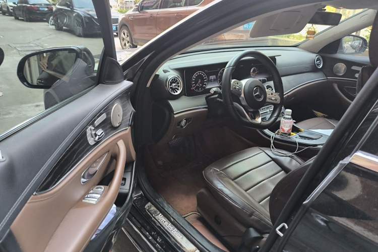 Used Mercedes-Benz E-Class 2019 Restyled E 300 L Sporty and Stylish Edition Driver Seat