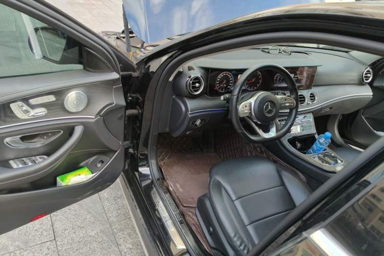 Used Mercedes-Benz E-Class 2019 Restyled E 300 L Sport Luxury Edition Driver Seat