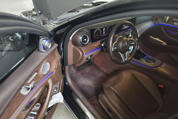 Used Mercedes-Benz E-Class 2019 Facelifted E 300 L Stylish Version Driver Seat