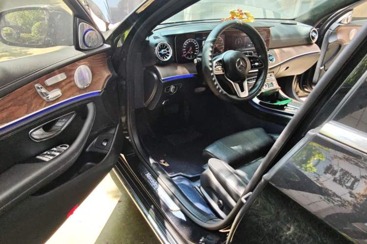Used Mercedes-Benz E-Class 2019 E 260 L Driver Seat