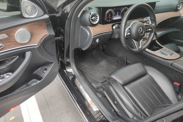 Used Mercedes-Benz E-Class 2019 E 260 L Driver Seat