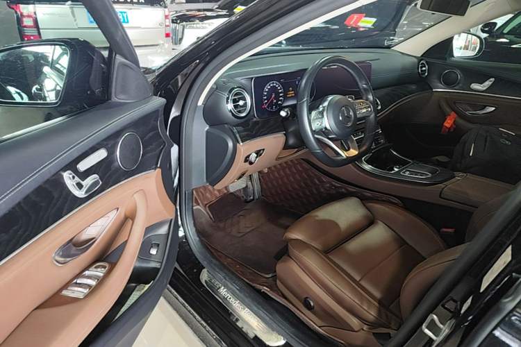 Used Mercedes-Benz E-Class 2019 E 200 L Sport Edition Driver Seat