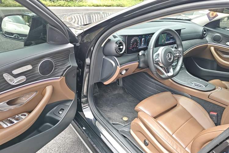Used Mercedes-Benz E-Class 2019 E 260 L Sport Edition Driver Seat