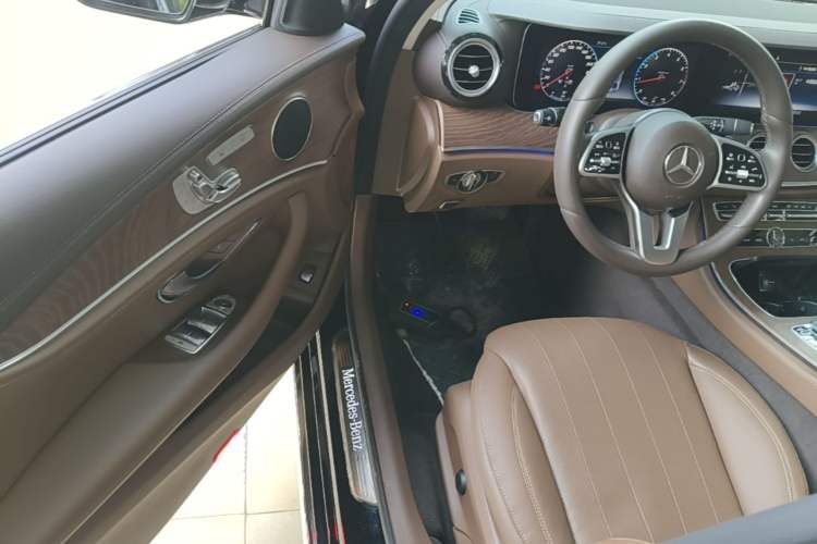 Used Mercedes-Benz E-Class 2019 Facelifted E 300 L Stylish Version Driver Seat